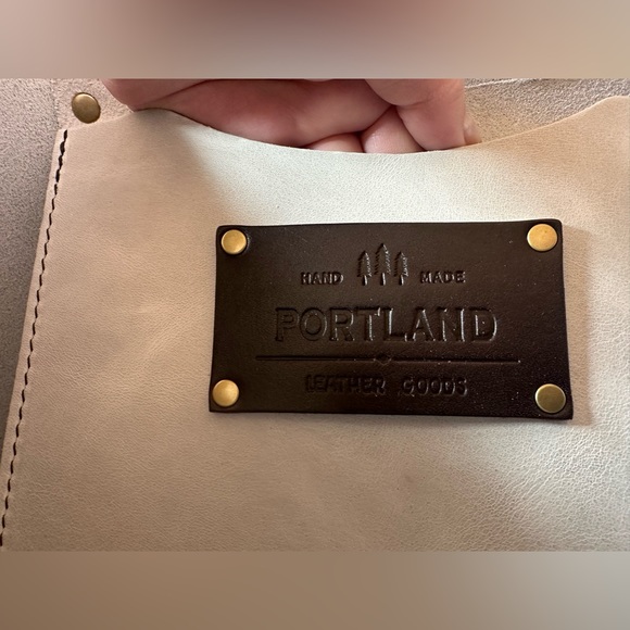 NEW 🦄 Portland Leather Beluga Large Zip Tote 🦄 - Picture 14 of 16